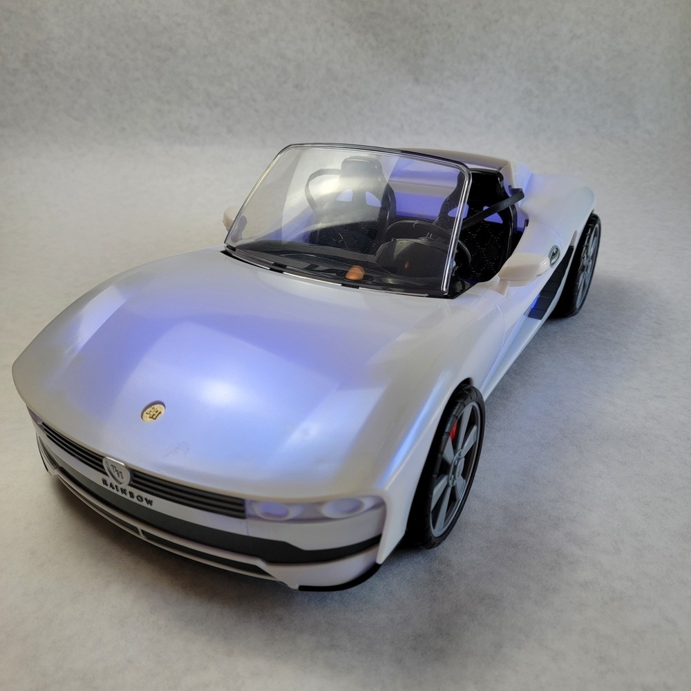 Rainbow High Fashion Doll Color Change Convertible Car 8-in-1 Light-up Vehicle